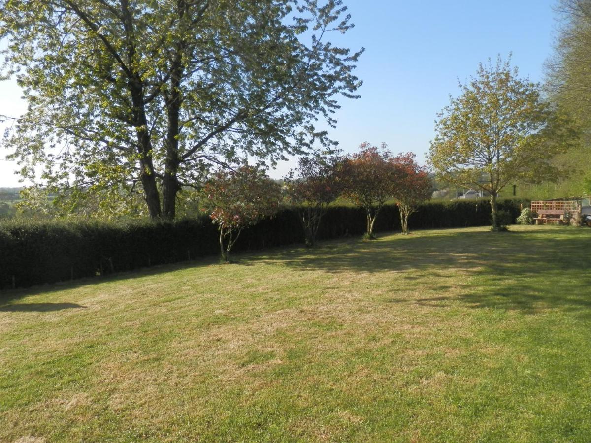 La Petite Cretouffiere - Naturiste Accommodation - Adult Only Colombiers-du-Plessis Exterior foto